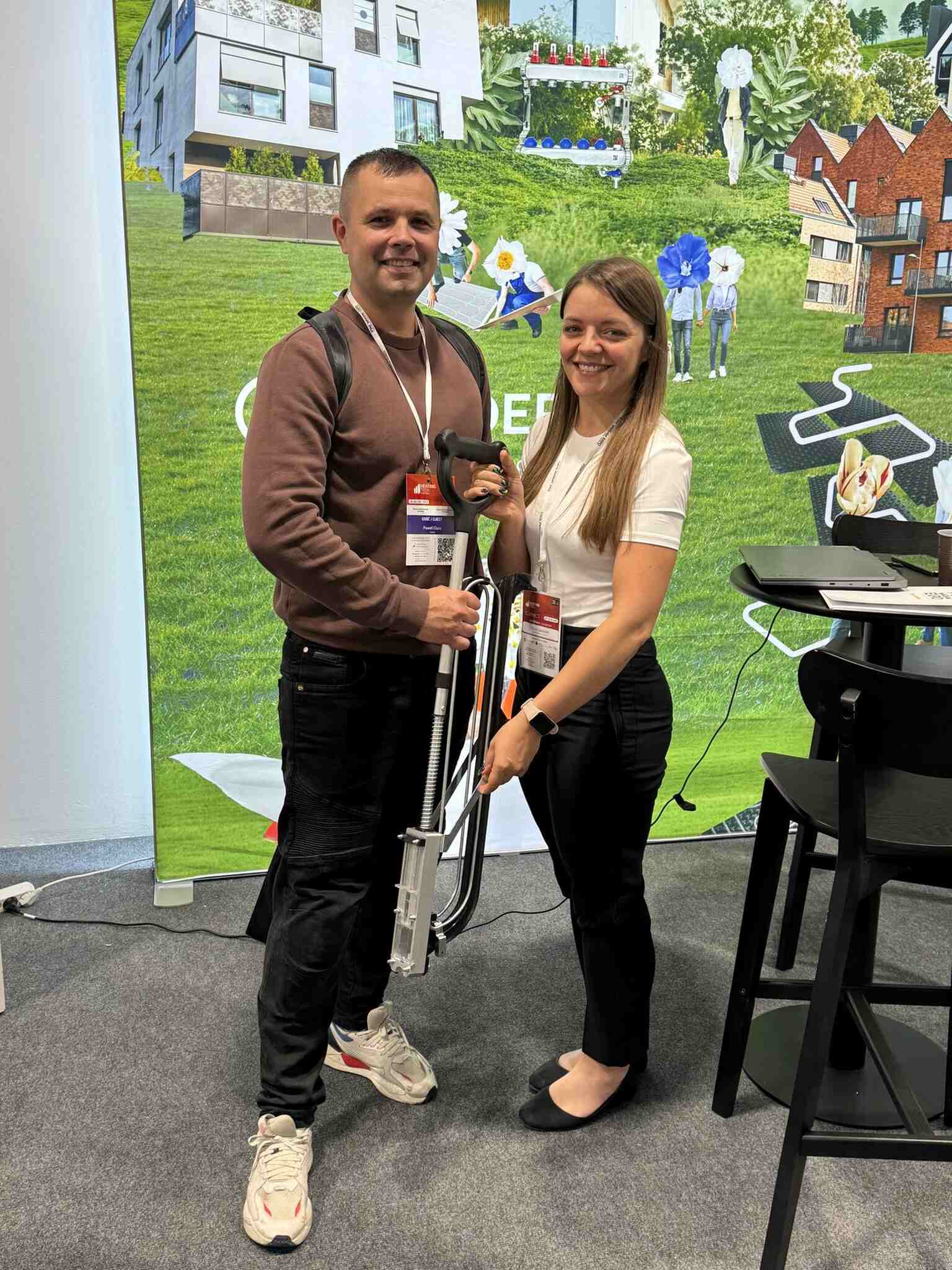 zwycięzca takera w konkursie dnia na stoisku Sander system